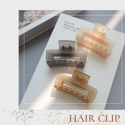 We have a large stock of hair clips, a must-have item for tying your hair up. 