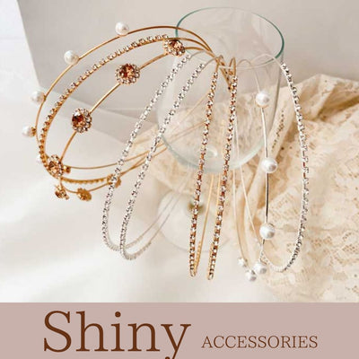 A lot of accessories with attractive sparkles have arrived! 